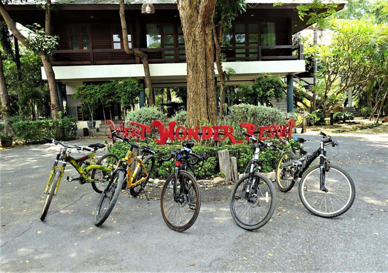 West Wonder Riverside Resort Kanchanaburi Extérieur photo