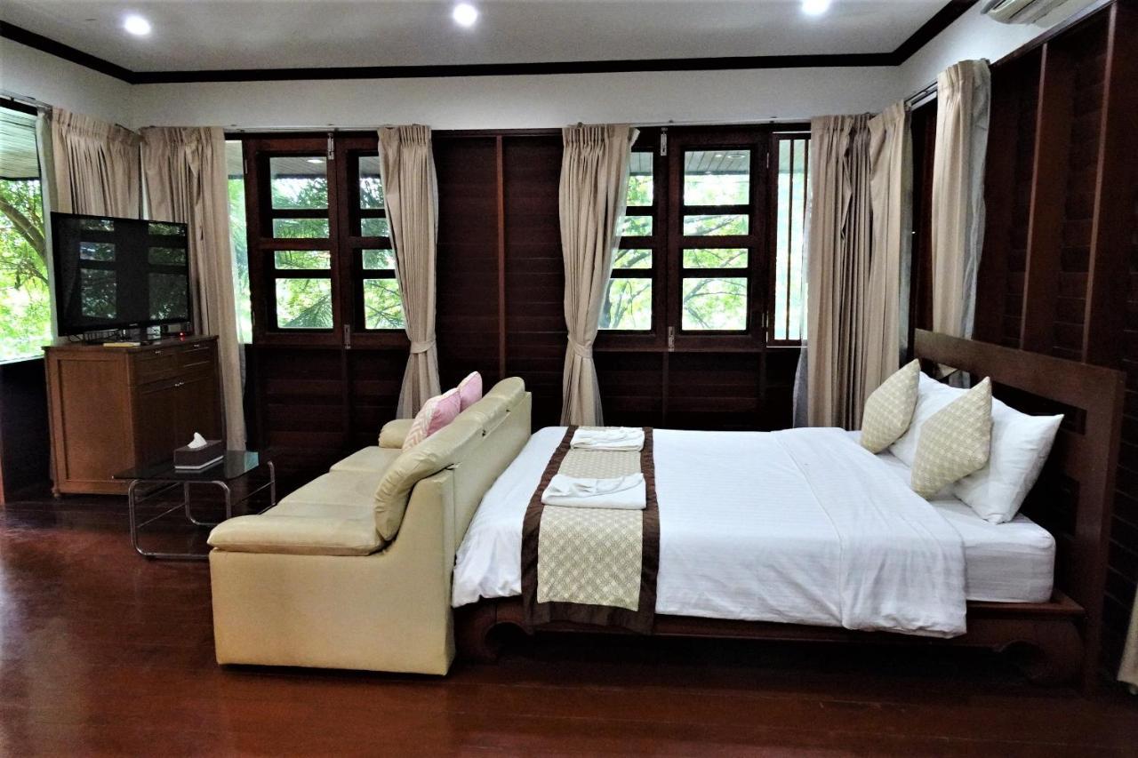 West Wonder Riverside Resort Kanchanaburi Extérieur photo